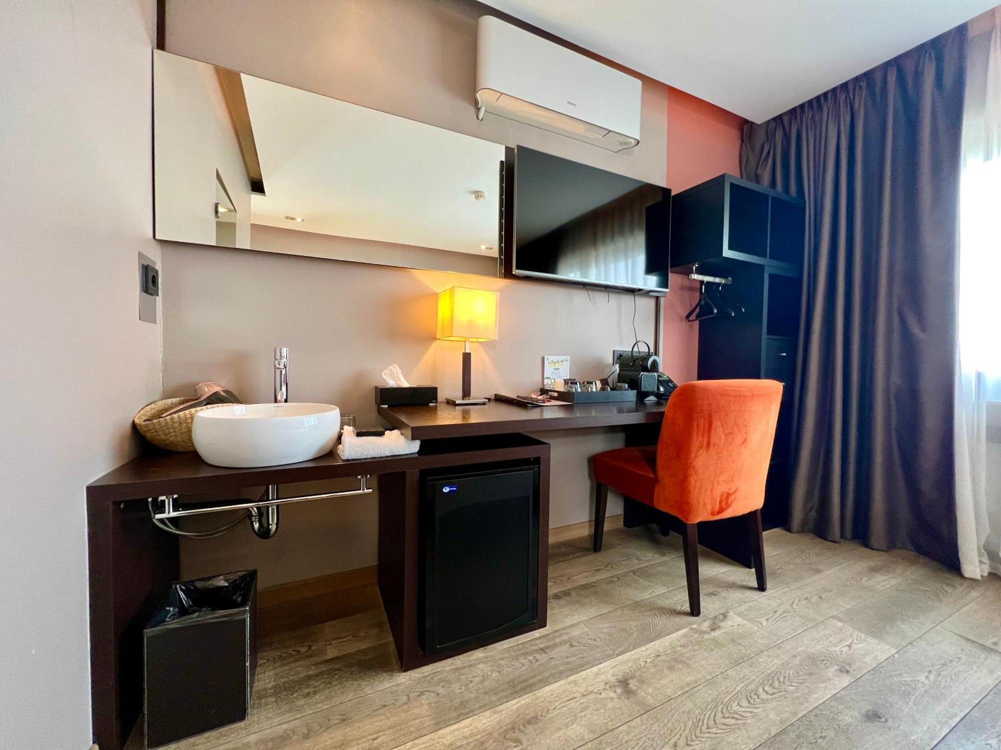 Skol L'Original Hotel Strassen Kültér fotó