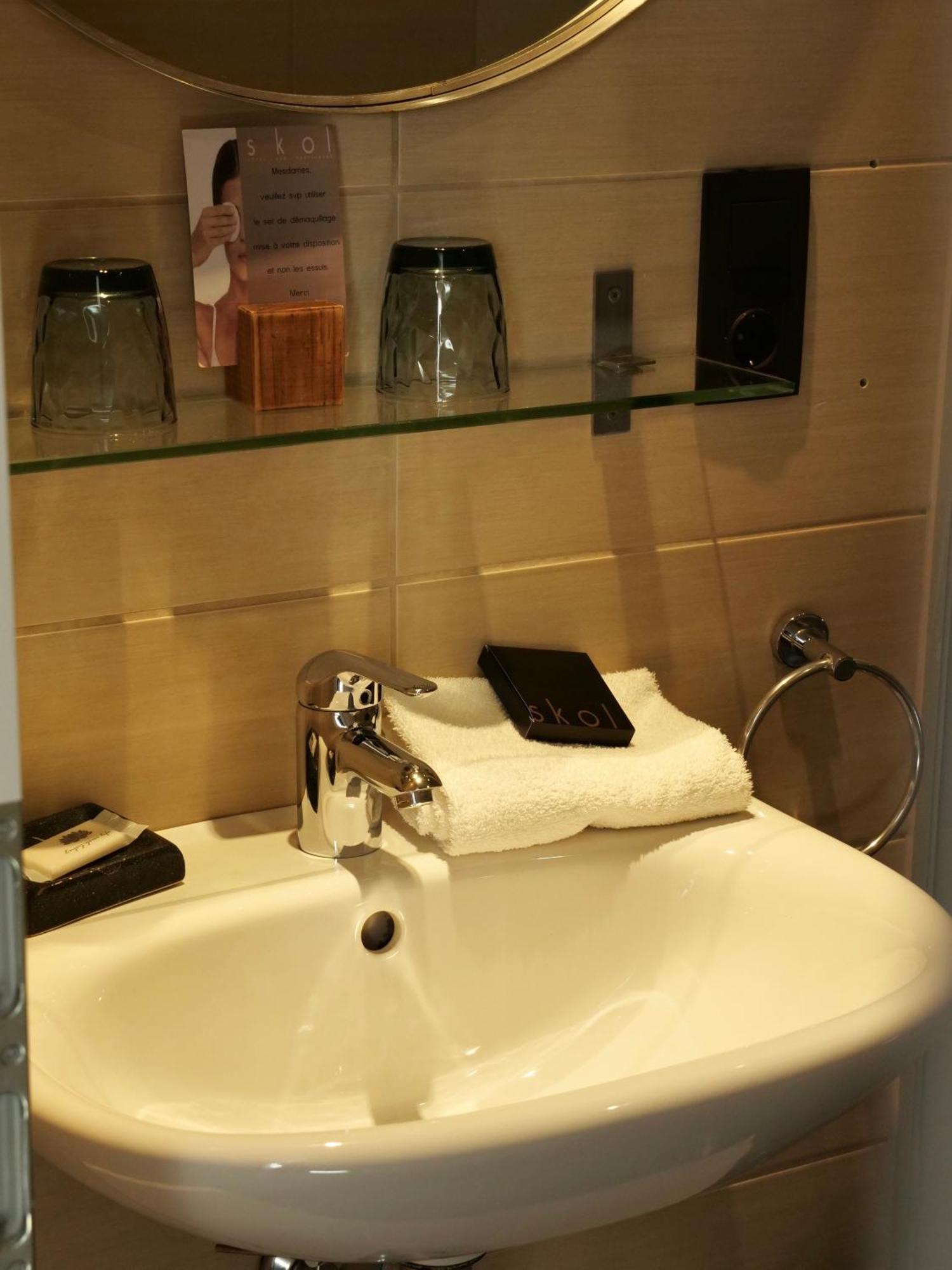 Skol L'Original Hotel Strassen Kültér fotó