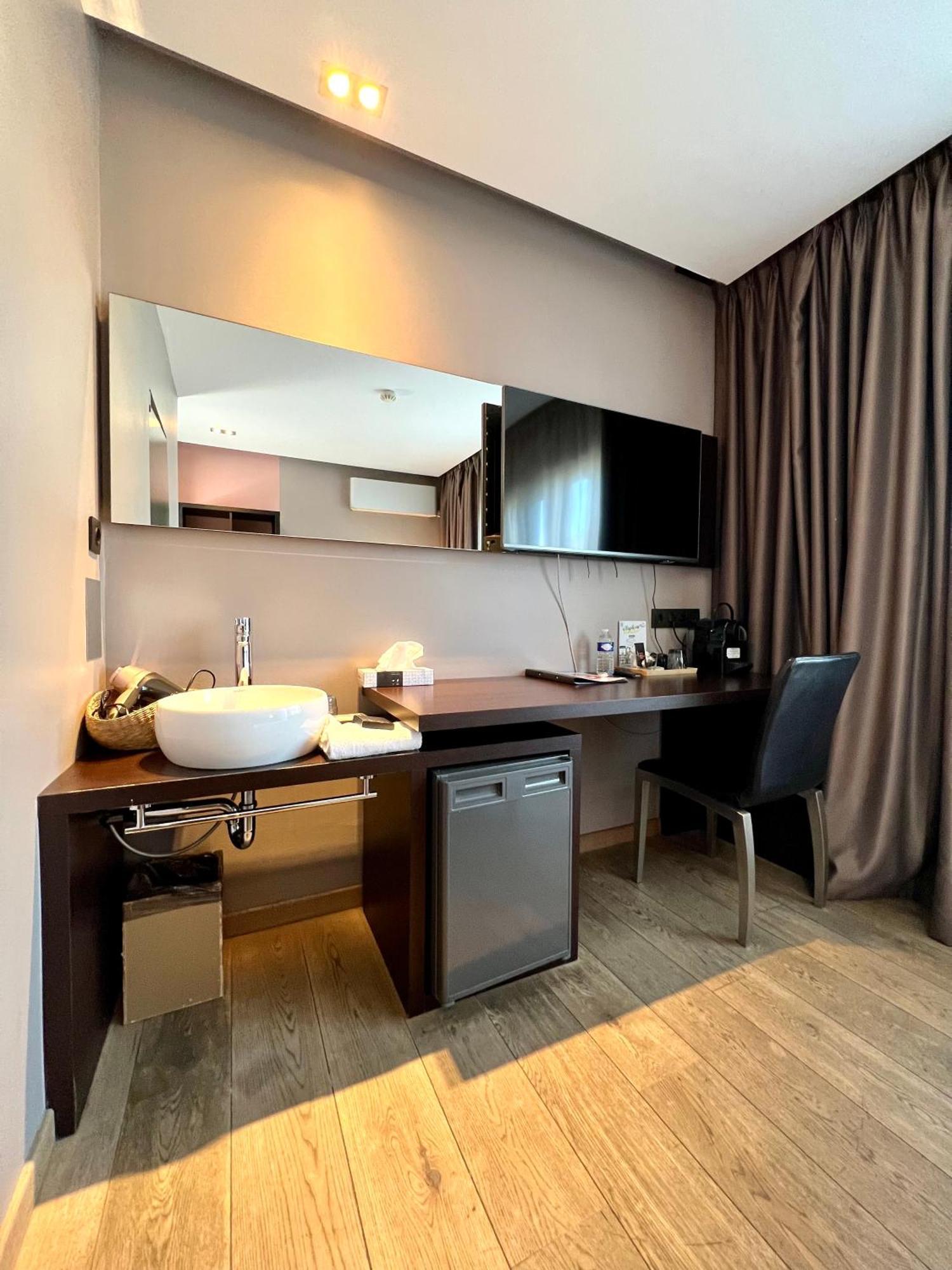 Skol L'Original Hotel Strassen Kültér fotó